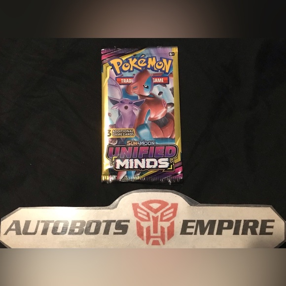 POKEMON SUN & MOON UNIFIED MINDS BOOSTER PACK TCG 3 Cards Pikachu Charizard  base